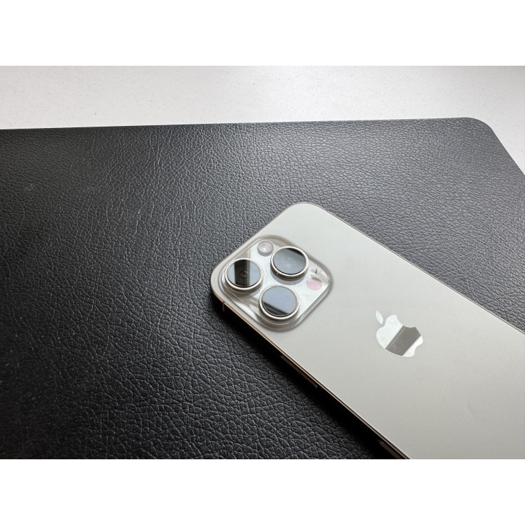 iPhone 16 Pro 128 Гб Натуральный титан Б/У