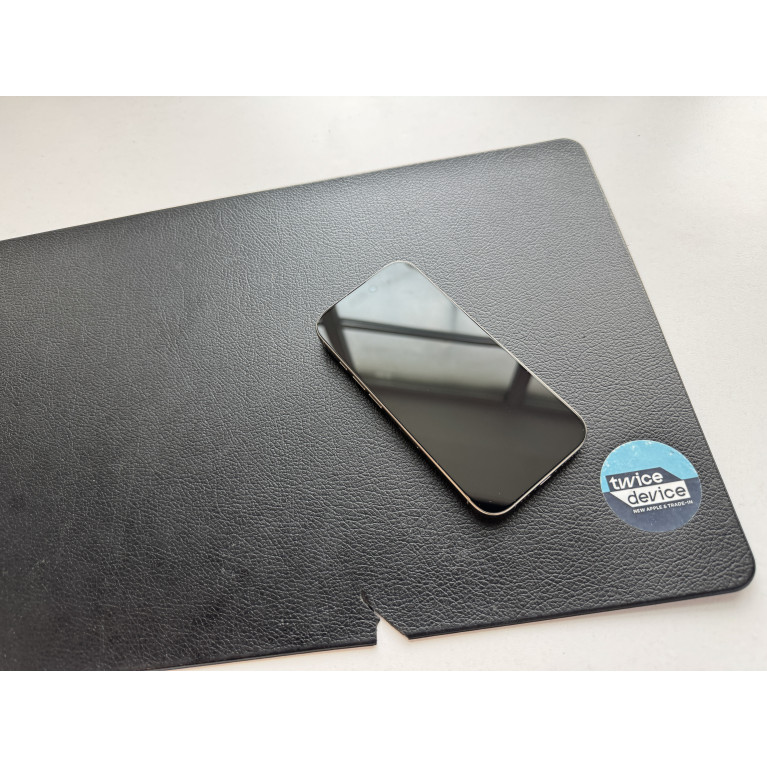 iPhone 16 Pro 128 Гб Натуральный титан Б/У