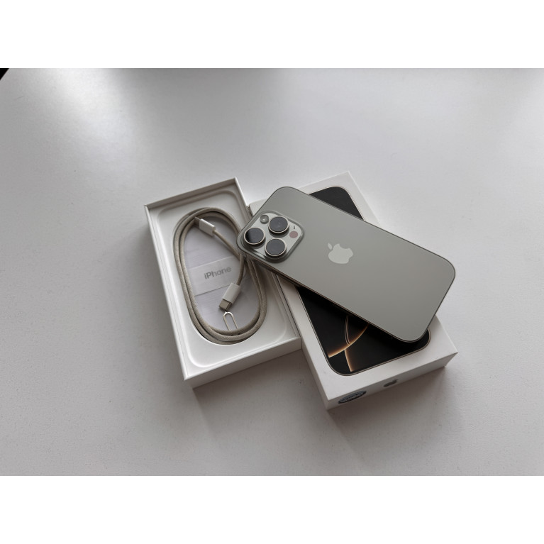 iPhone 16 Pro 128 Гб Натуральный титан Б/У