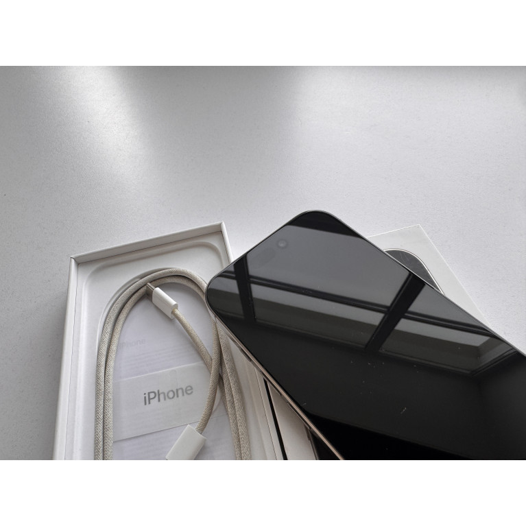 iPhone 16 Pro 128 Гб Натуральный титан Б/У