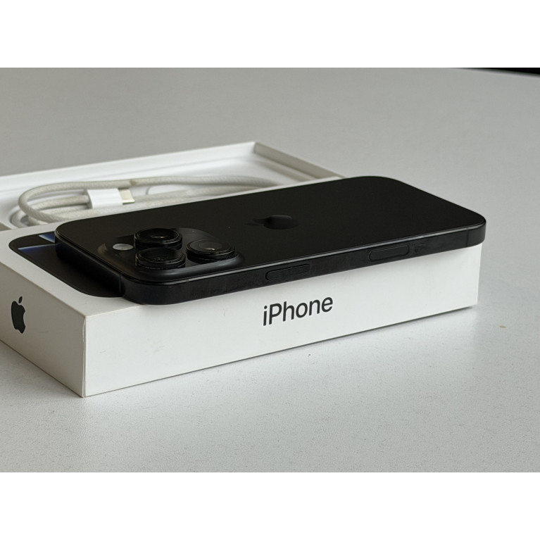 iPhone 16 Pro 256 Гб Черный титан Б/У