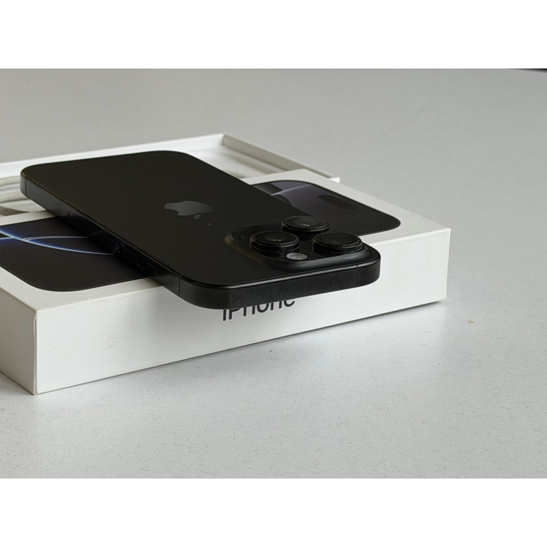 iPhone 16 Pro 256 Гб Черный титан Б/У