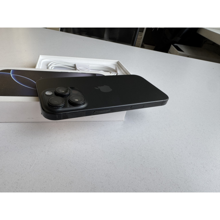 iPhone 16 Pro 256 Гб Черный титан Б/У