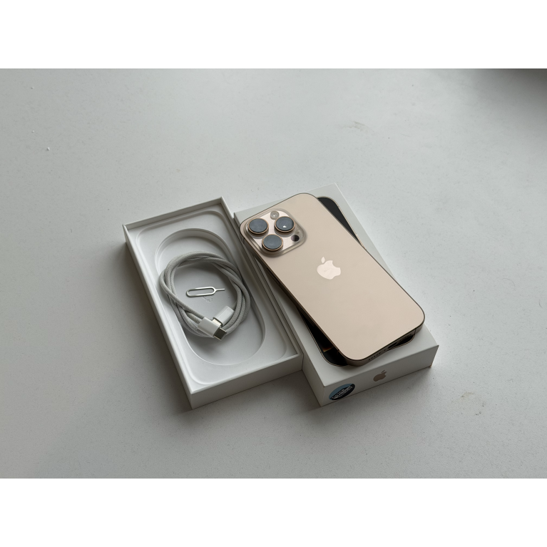 iPhone 16 Pro 256 Гб Пустынный титан Б/У