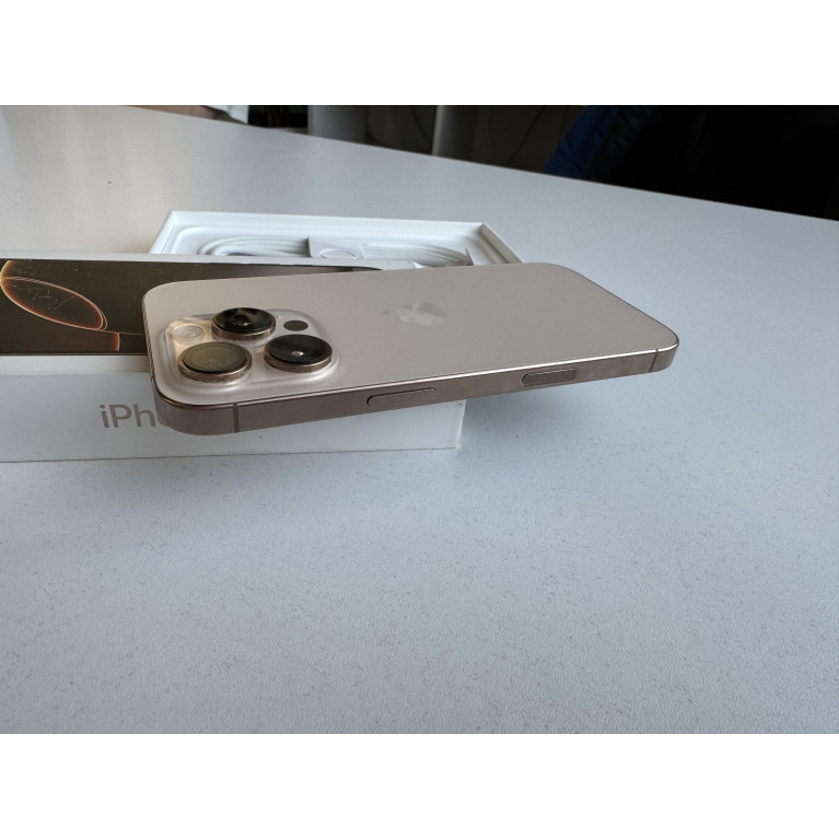 iPhone 16 Pro 256 Гб Пустынный титан Б/У
