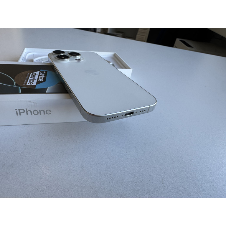 iPhone 16 Pro 256 Гб Белый титан Б/У
