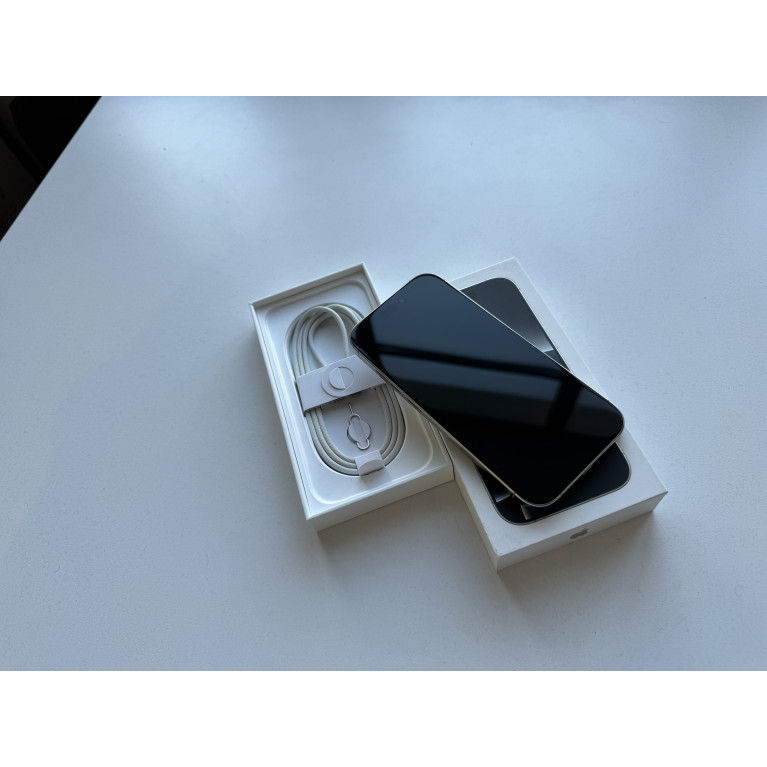 iPhone 16 Pro 256 Гб Белый титан Б/У