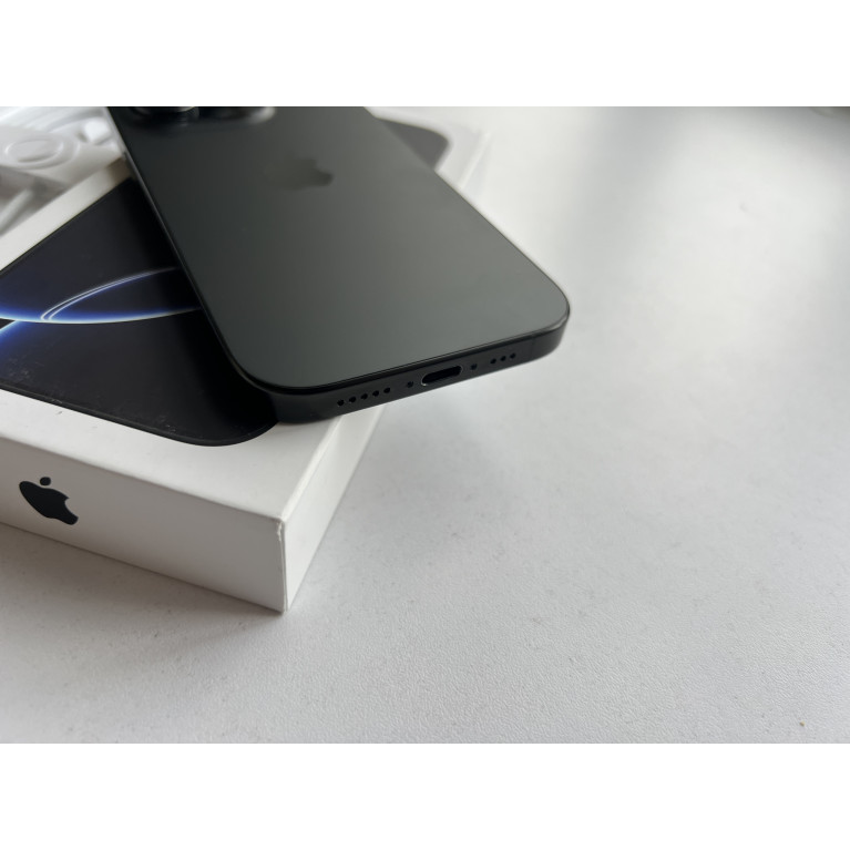 iPhone 16 Pro 512 Гб Черный титан Б/У