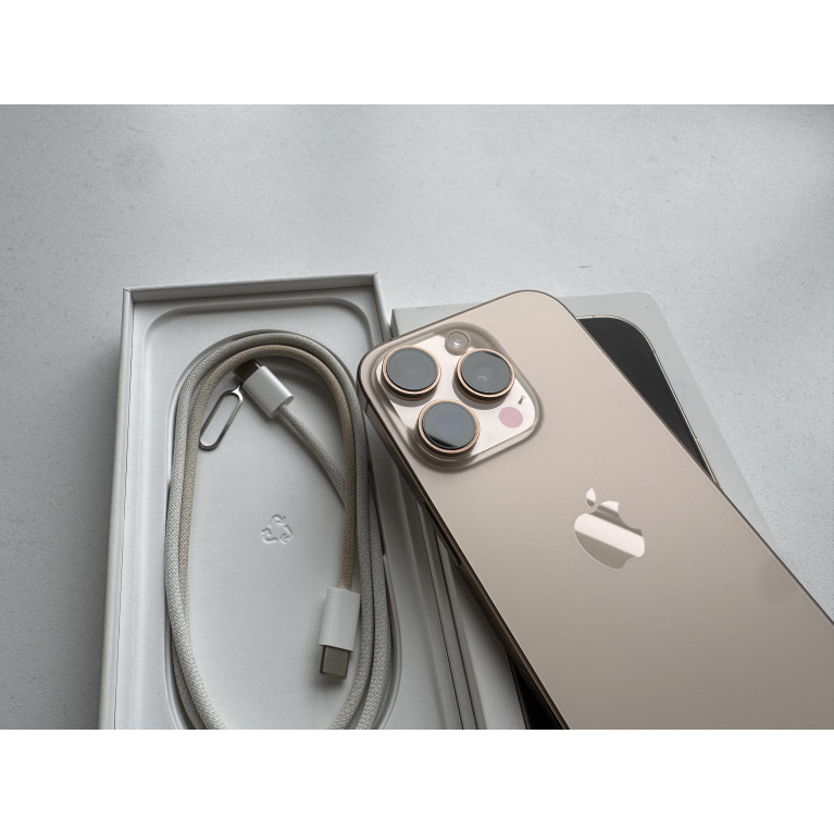 iPhone 16 Pro 512 Гб Пустынный титан Б/У