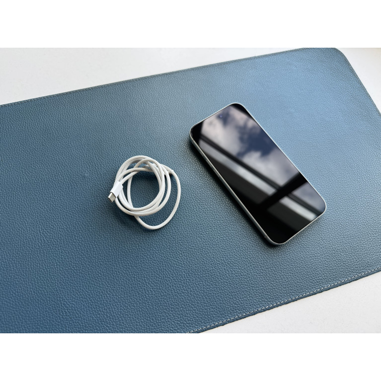 iPhone 17 Pro Max 256 Гб eSim Серебристый Б/У