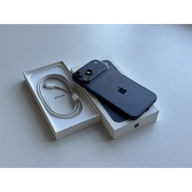 iPhone 17 Pro Max 512 Гб eSim Глубокий синий Б/У