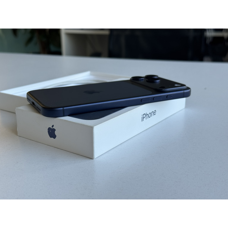 iPhone 17 Pro Max 512 Гб eSim Глубокий синий Б/У
