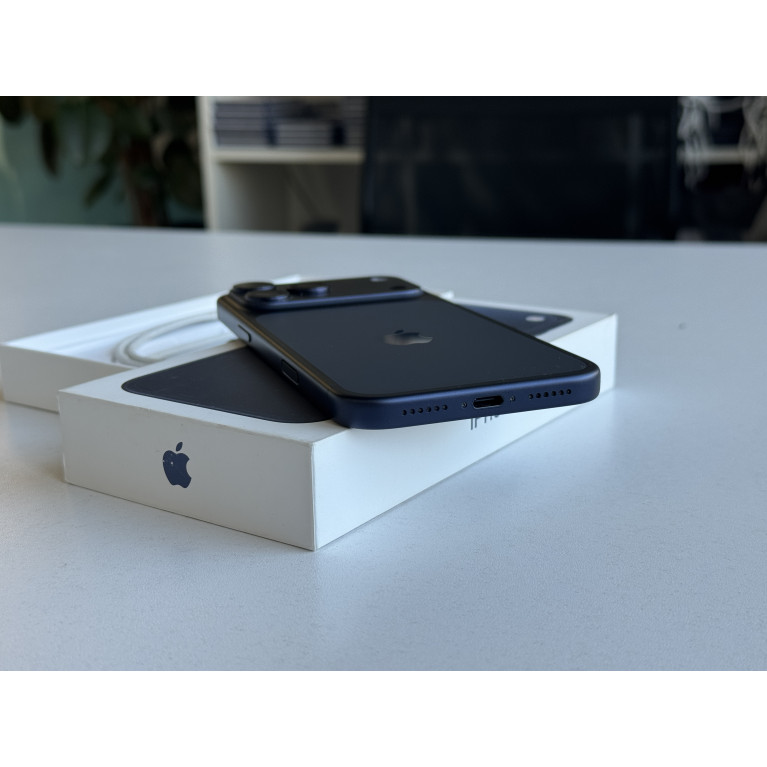 iPhone 17 Pro Max 512 Гб eSim Глубокий синий Б/У