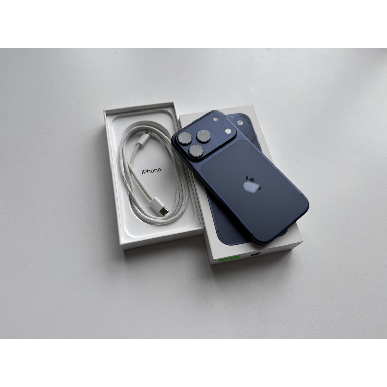 iPhone 17 Pro 512 Гб eSim Глубокий синий Б/У