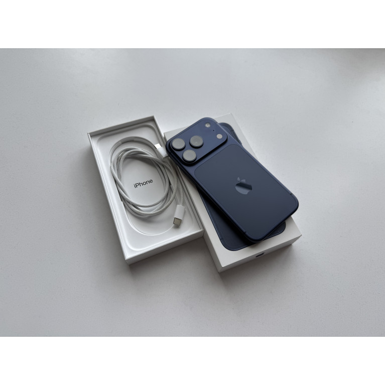 iPhone 17 Pro 512 Гб eSim Глубокий синий Б/У