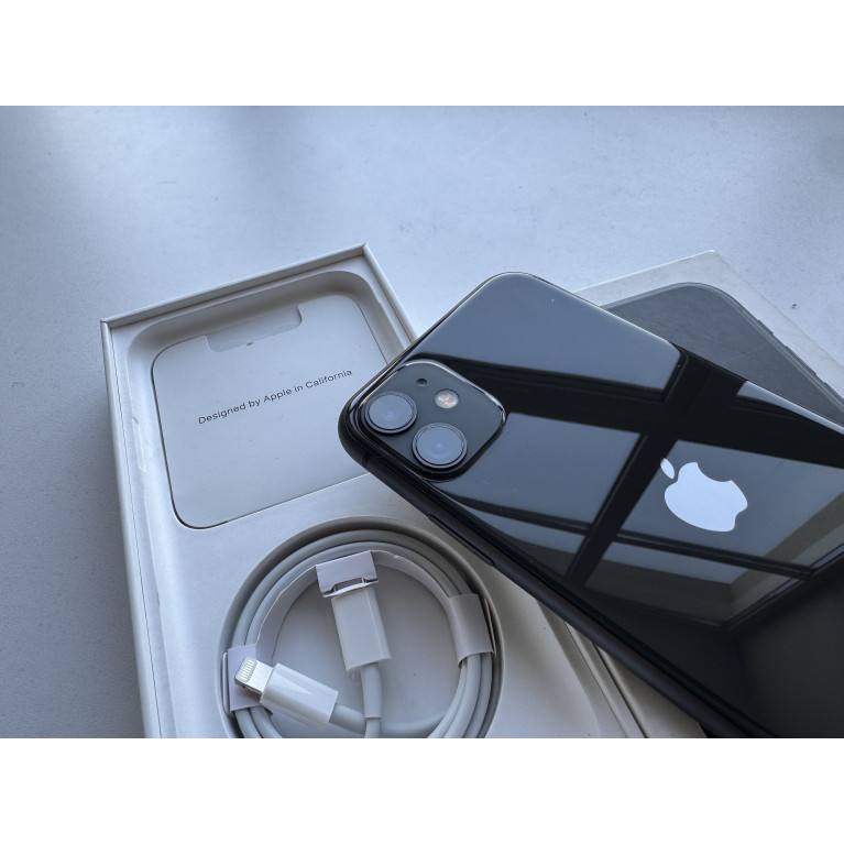 iPhone 11 128 Гб Черный Б/У