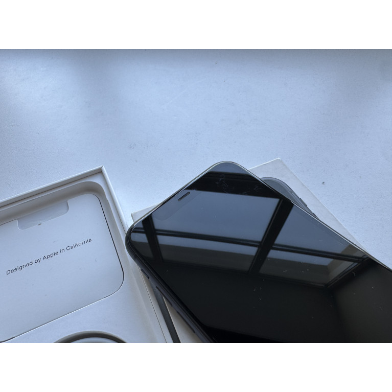 iPhone 11 128 Гб Черный Б/У