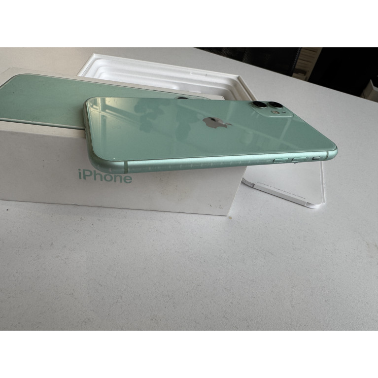 iPhone 11 128 Гб Зеленый Б/У