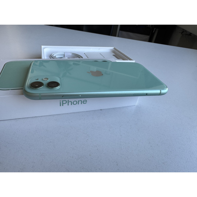 iPhone 11 128 Гб Зеленый Б/У
