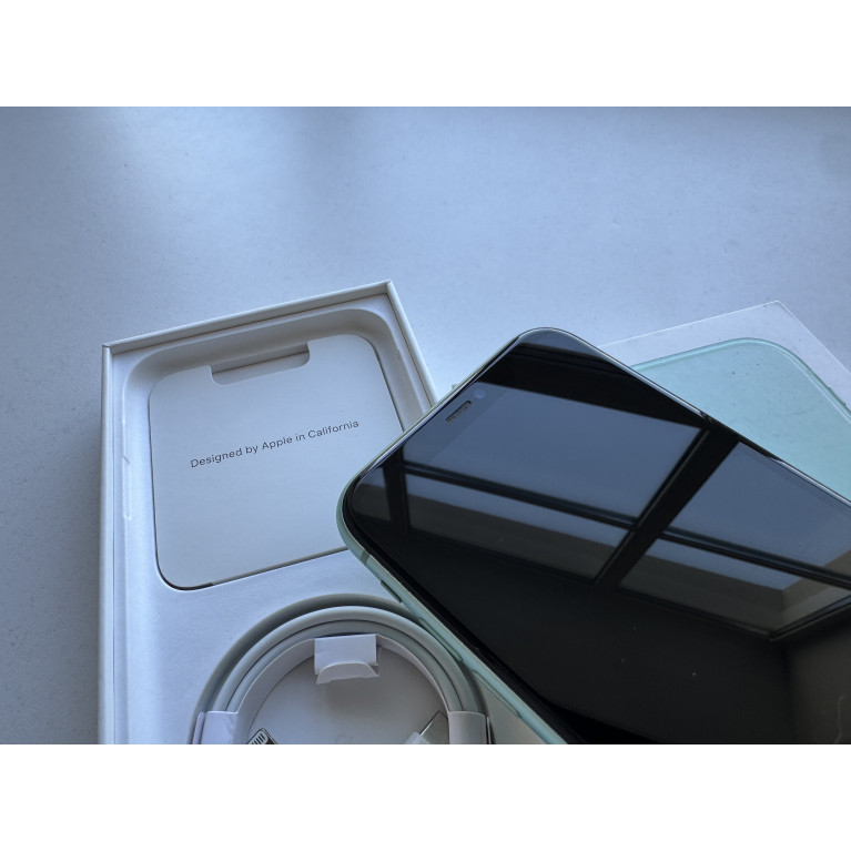 iPhone 11 128 Гб Зеленый Б/У