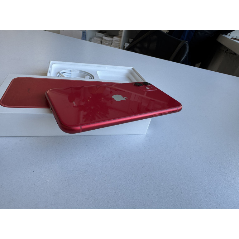 iPhone 11 128 Гб Красный Б/У