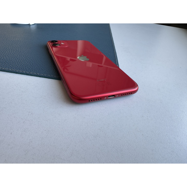 iPhone 11 128 Гб Красный Б/У