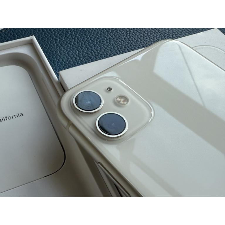 iPhone 11 128 Гб Белый Б/У