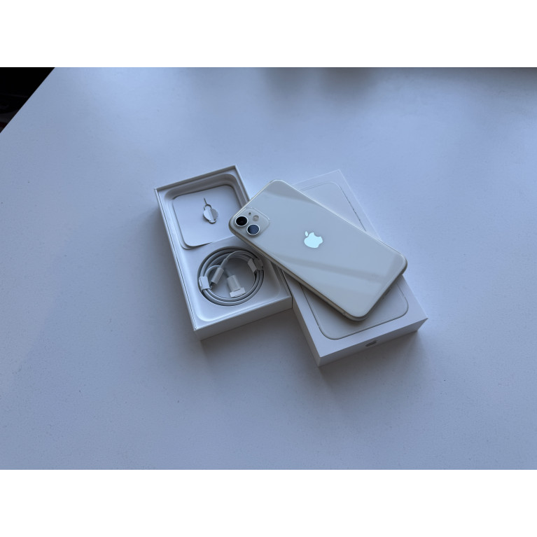 iPhone 11 128 Гб Белый Б/У
