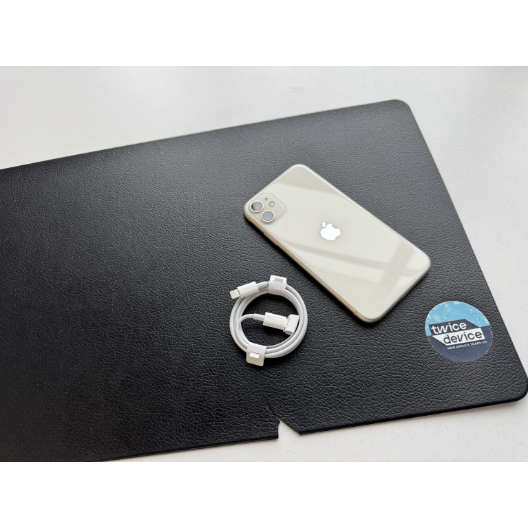 iPhone 11 128 Гб Белый Б/У