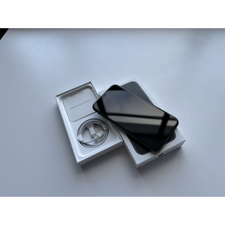 iPhone 11 64 Гб Черный Б/У