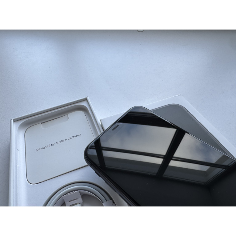 iPhone 11 64 Гб Черный Б/У