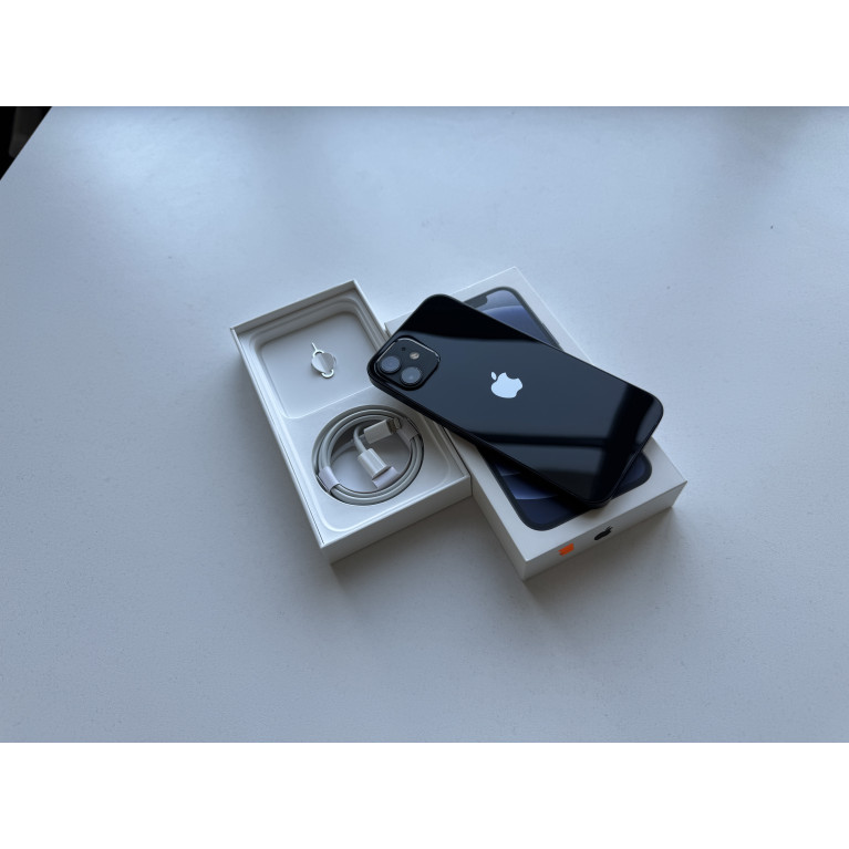 iPhone 12 128 Гб Черный Б/У