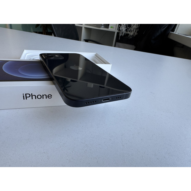 iPhone 12 128 Гб Черный Б/У