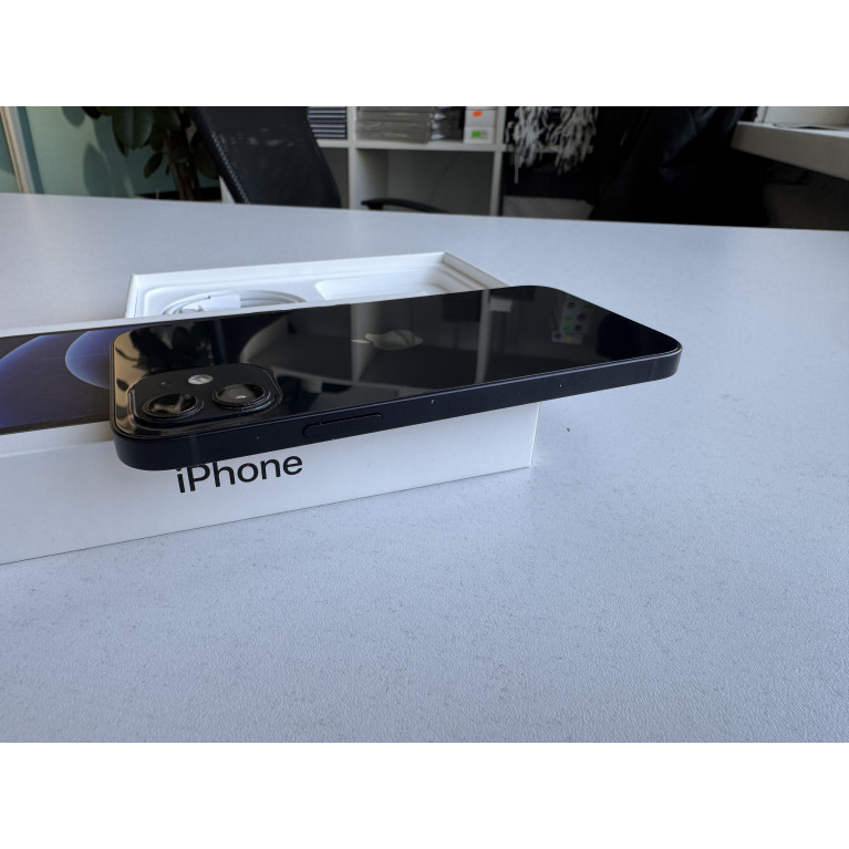 iPhone 12 128 Гб Черный Б/У