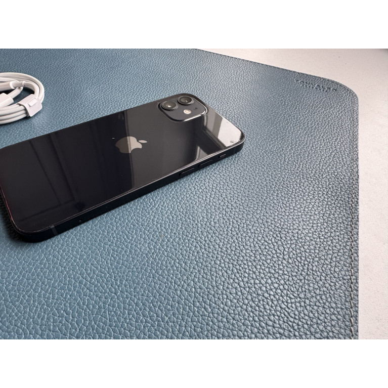 iPhone 12 64 Гб Черный Б/У