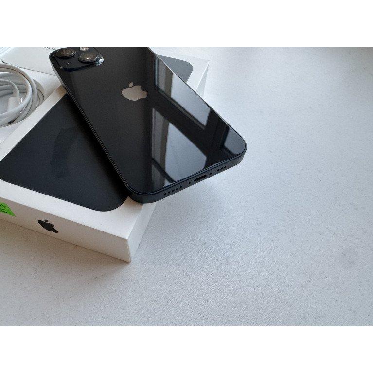 iPhone 13 128 Гб Темная ночь Б/У