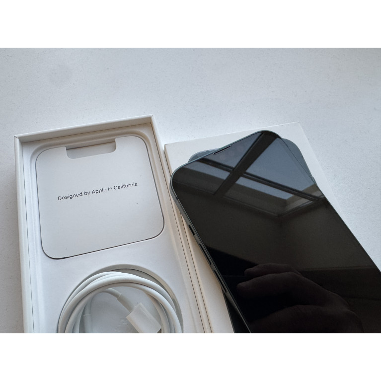 iPhone 13 128 Гб Темная ночь Б/У