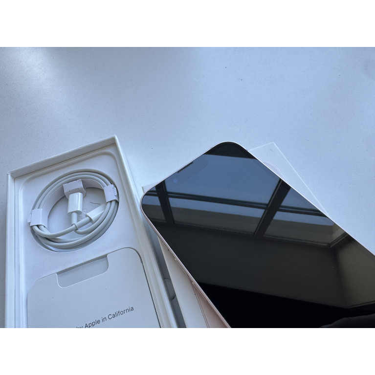 iPhone 13 128 Гб Розовый Б/У