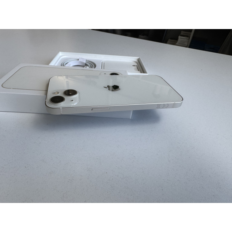 iPhone 13 128 Гб Сияющая звезда Б/У