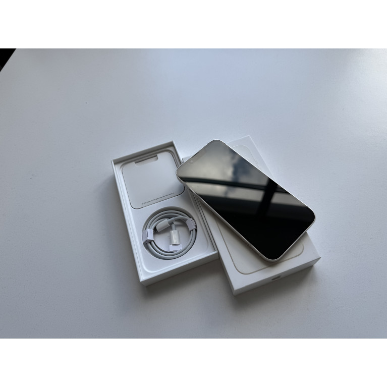 iPhone 13 128 Гб Сияющая звезда Б/У