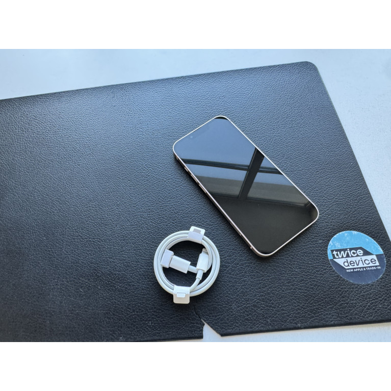 iPhone 13 256 Гб Розовый Б/У