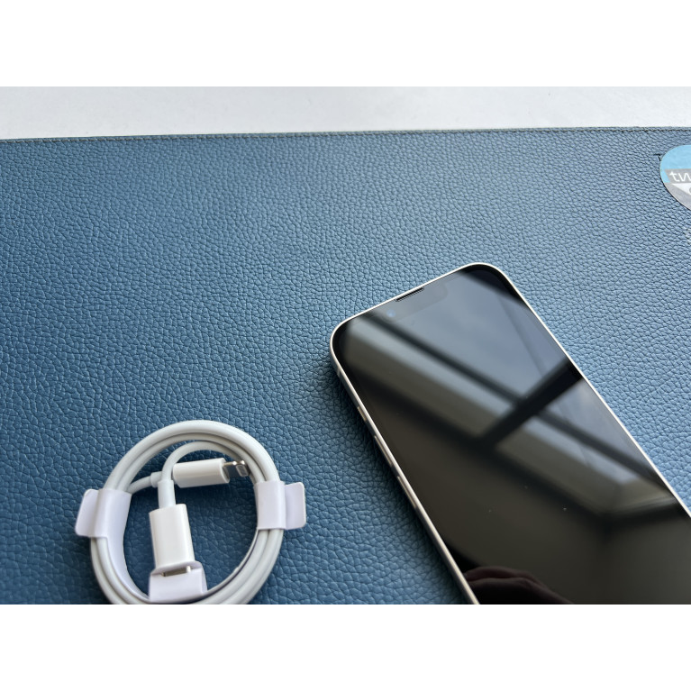 iPhone 14 128 Гб Сияющая звезда Dual-Sim Б/У