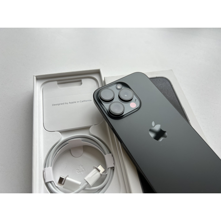 iPhone 15 Pro 128 Гб Черный титан Б/У