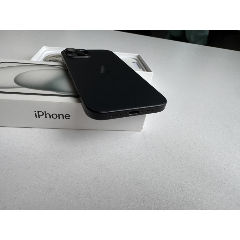 iPhone 15 128 Гб Черный DualSIM Б/У