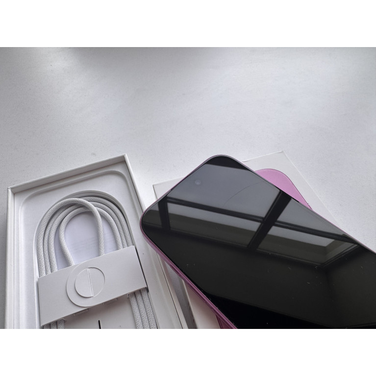 iPhone 16 128 Гб Розовый Б/У