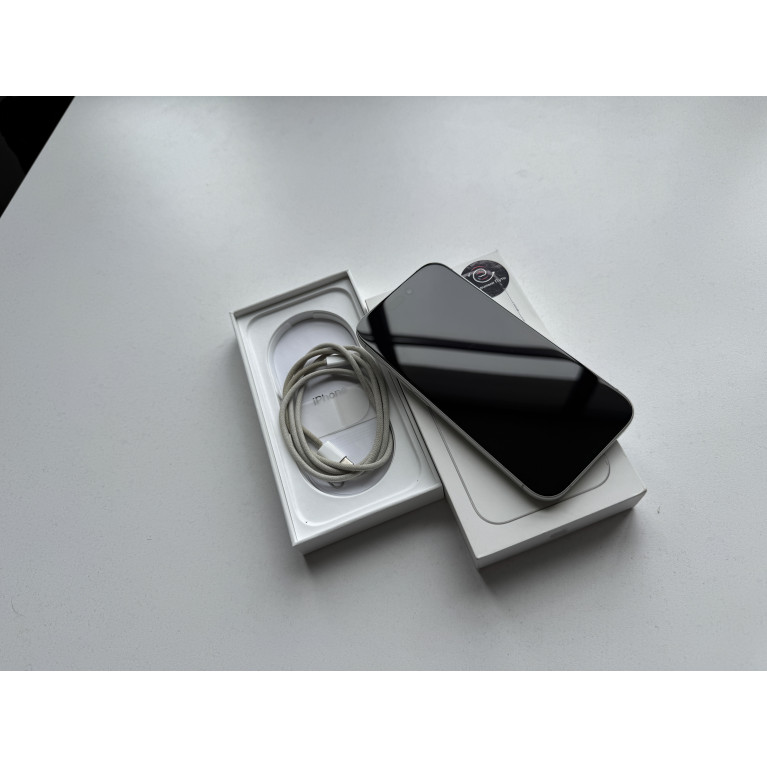 iPhone 16 128 Гб Белый Б/У