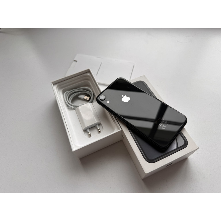 iPhone XR 64 Гб Черный Б/У