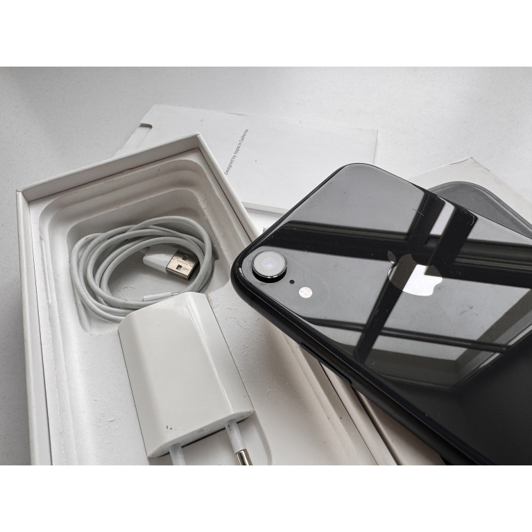iPhone XR 64 Гб Черный Б/У