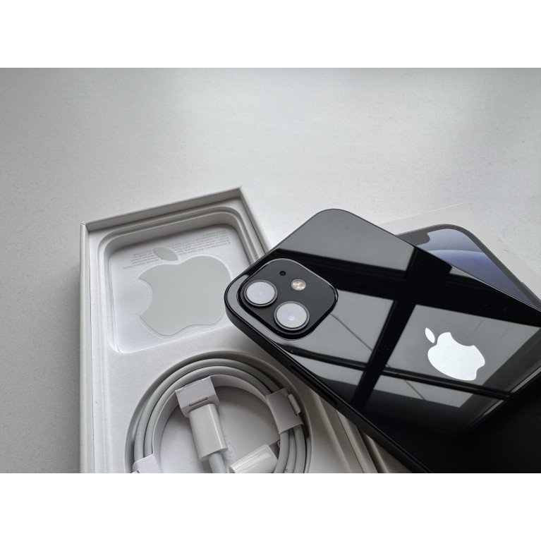 iPhone 12 128 Гб Черный Б/У