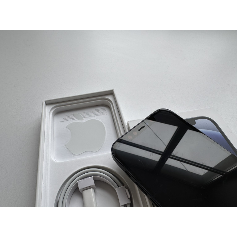 iPhone 12 128 Гб Черный Б/У
